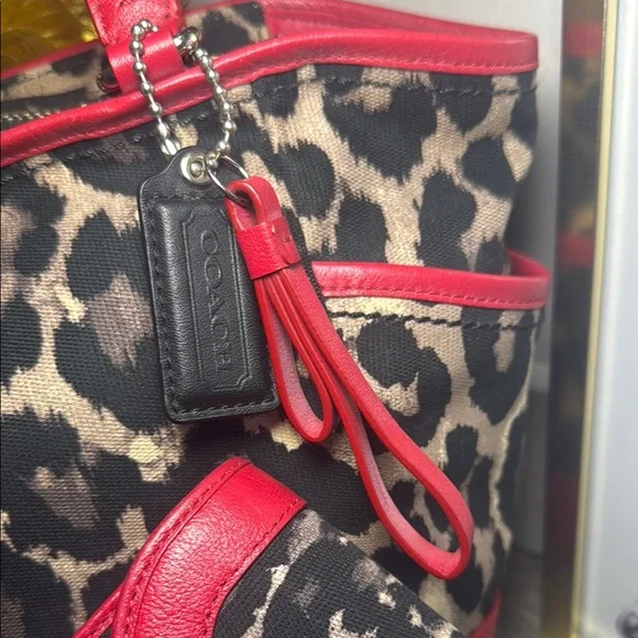 Coach Leopard Print Tote & wallet set - Picture 6 of 13